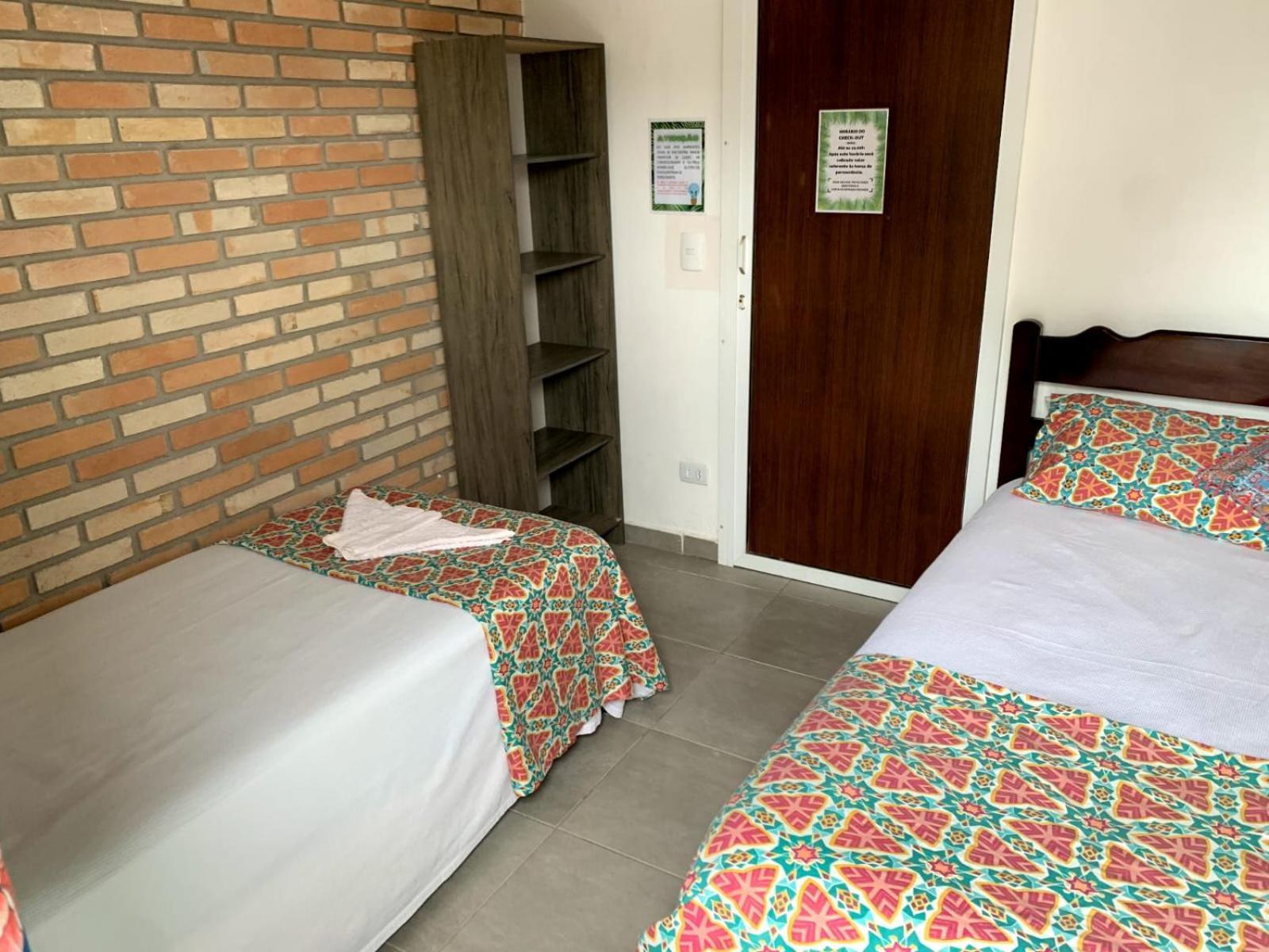 בומבינאס Hostel Vento Leste מראה חיצוני תמונה