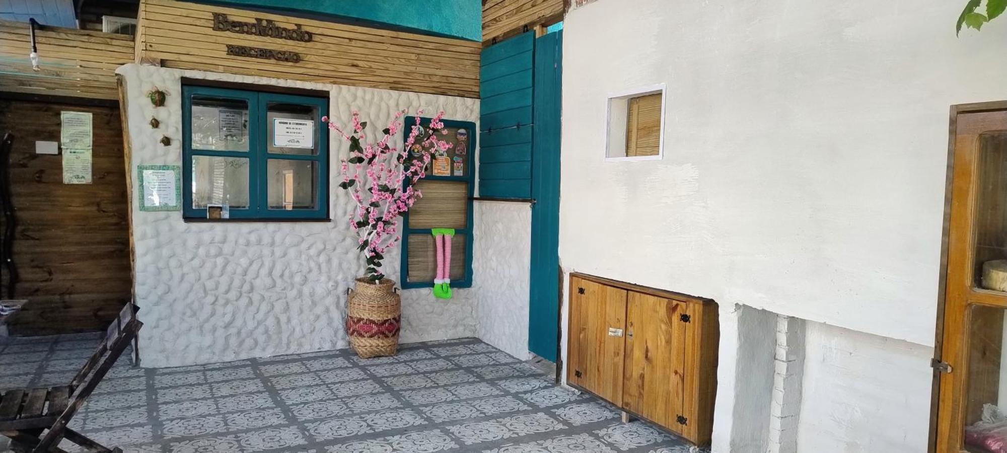 בומבינאס Hostel Vento Leste מראה חיצוני תמונה