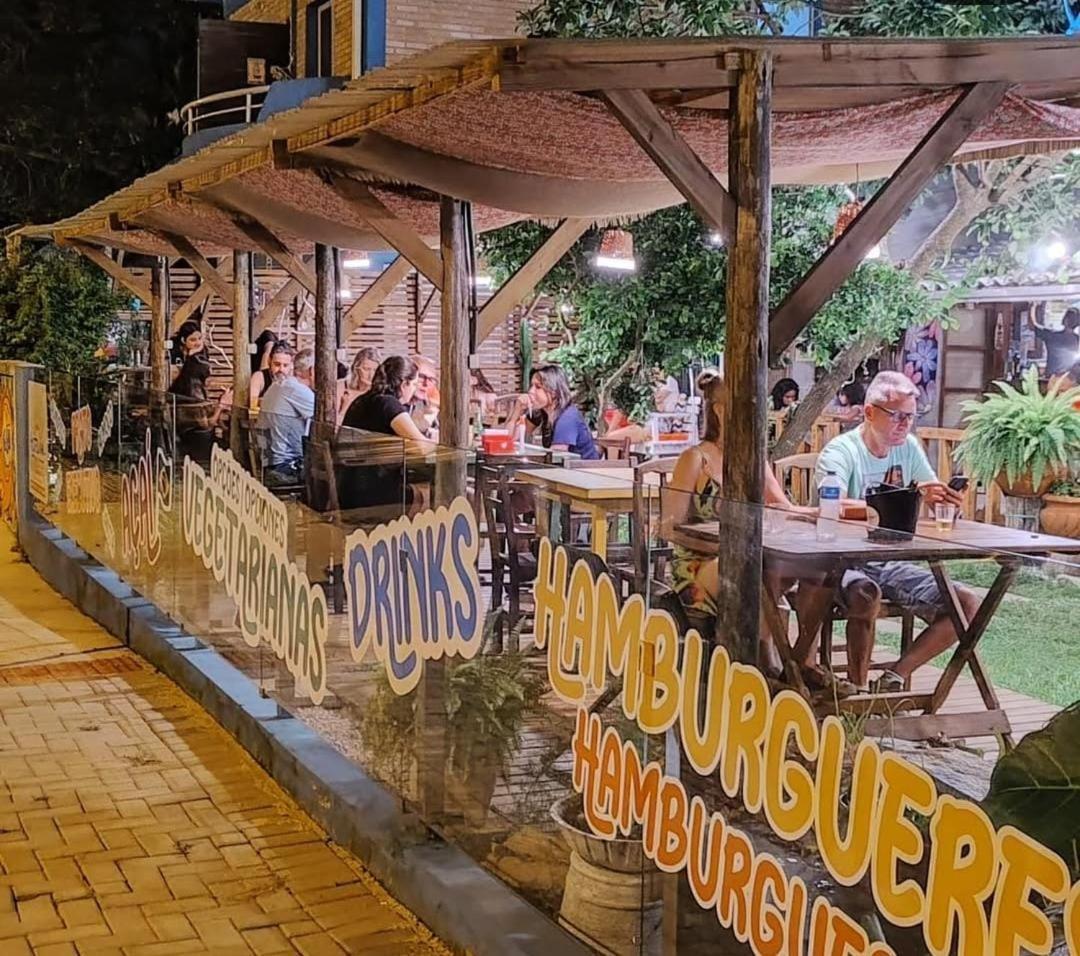 בומבינאס Hostel Vento Leste מראה חיצוני תמונה
